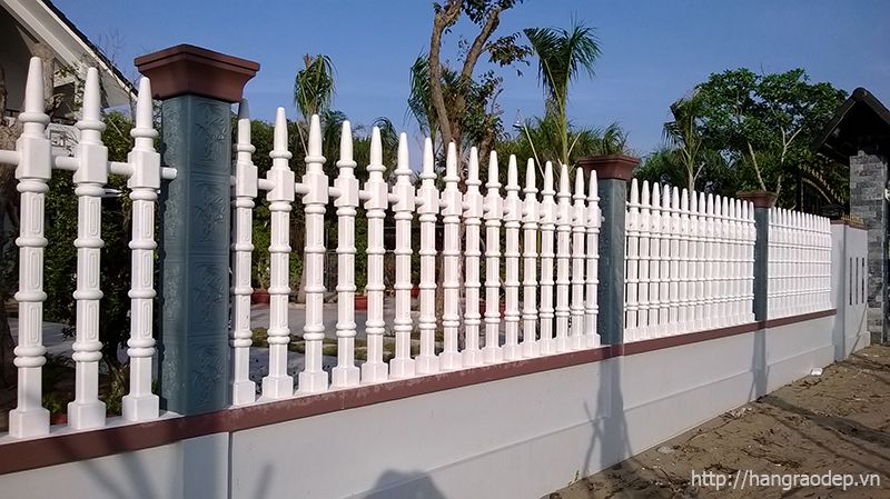 Hàng rào trụ tháp gia đình anh giang quế võ